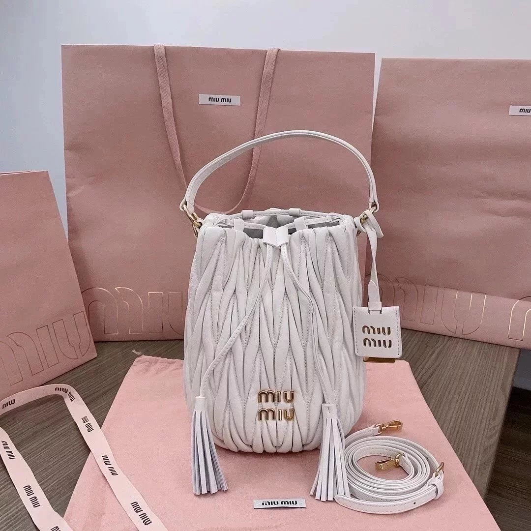 Miu Miu Bag Top version 【Original Leather】Sheepskin Bucket Bag Handbag Shoulder Bag Messenger Bag Women's Bag Large5BE084Small Size5BE085Mini Small Bucket Bag Drawstring Tassel Bag