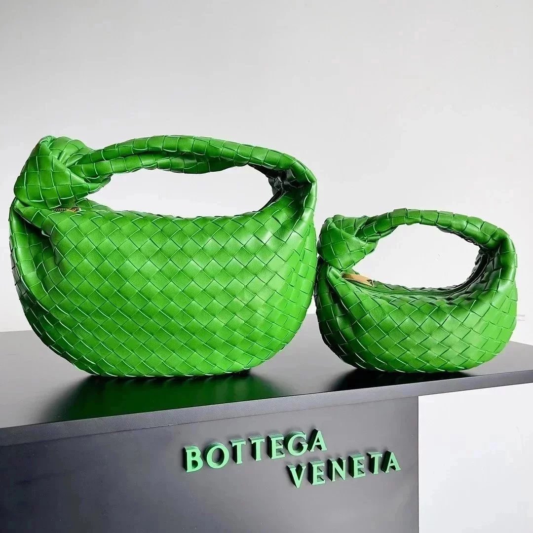 Bottega Veneta Women's Bag Top version 【Super Edition Counter Synchronization】23Early Spring New MINIJODIE Knotted Bag hobo Bag Genuine Leather Hand-Woven Bag Clutch Shoulder Bag Crossbody Bag Dinner Bag Jodie Tote Underarm Bag hobo Women's Bag Jodie Dump