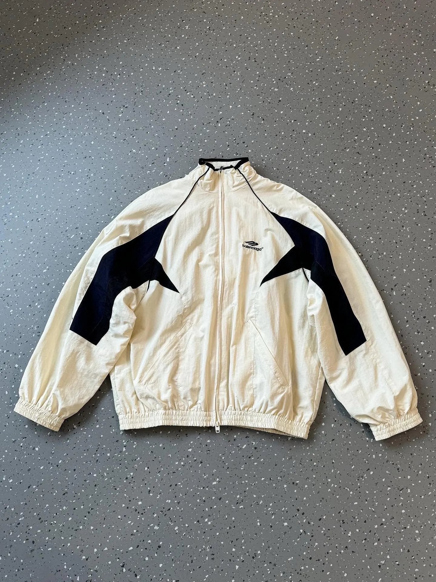 Balenciaga Jackets Chest3B Series Embroidery logo Short Coat25ss Spring Summer New Towel Embroidery American Style Letter Unisex Street Jacket