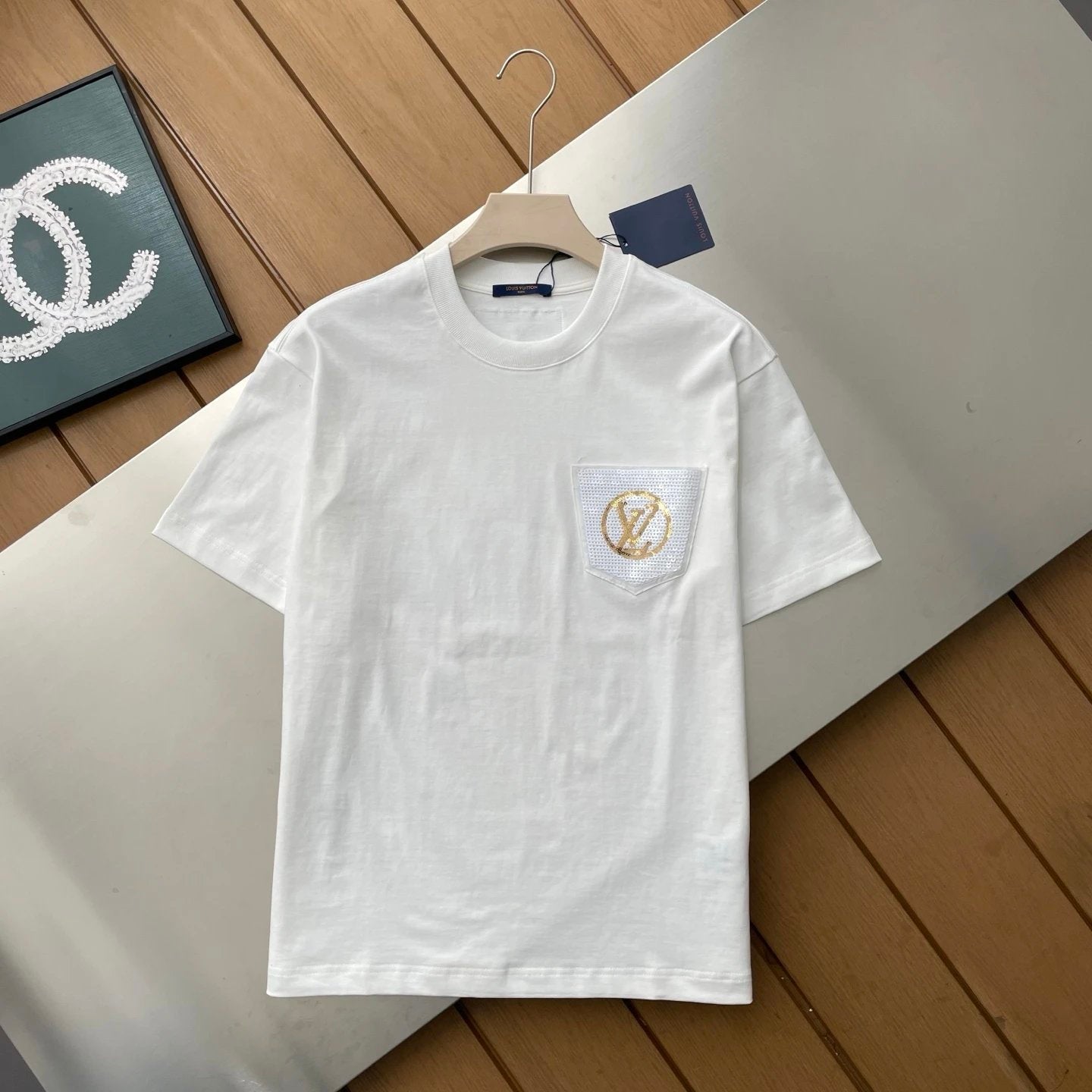 Louis Vuitton LV T-shirt Pocket Sequin Logo logo round Neck Short Sleeve25ss New Pure Cotton Unisex Style T T-shirt OS Loose Fit Base Shirt Half Sleeve T-Shirt Top Half Sleeve