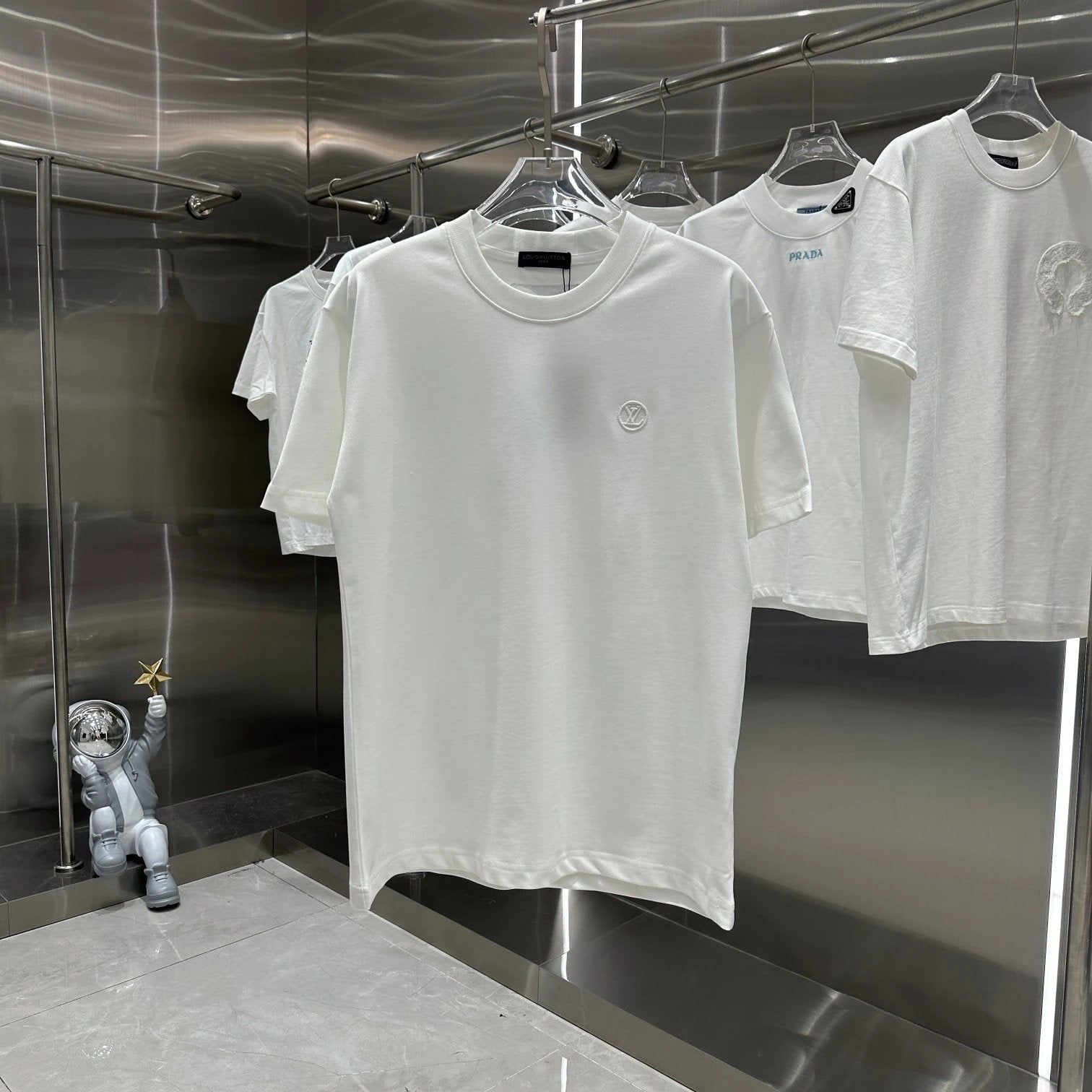 Louis Vuitton LV T-shirt Chest Letter Embroidery logo round Neck Short Sleeve25ss New Pure Cotton Unisex Style T T-shirt OS Loose Fit Base Shirt Top Half Sleeve T-Shirt
