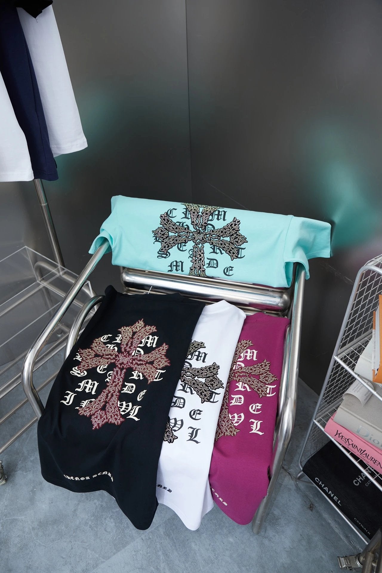 Chrome Hearts T-shirt 25SS Early Spring New Style Horseshoe Flocking Thick Version Rhinestone Round Neck Short Sleeve Pure Cotton Unisex T T-shirt OS Loose Fit Base Shirt Short Sleeve Top T-Shirt