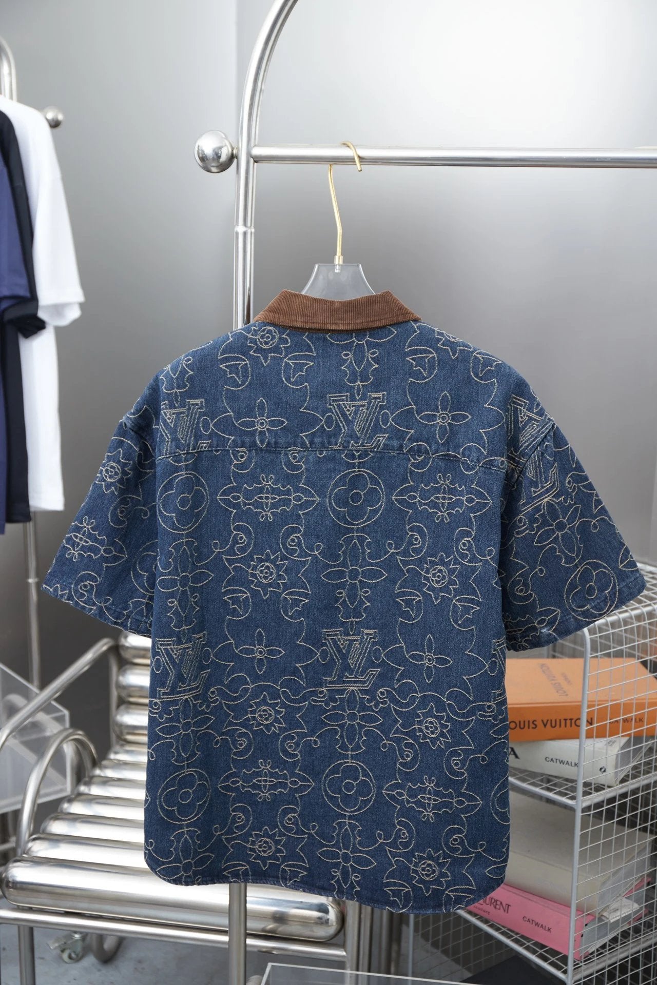 Louis Vuitton LV Shirt Allover Jacquard logo Shijia Turn-down Collar Short Sleeve Shirt Unisex Versatile Business Casual Slim Fit Jacket