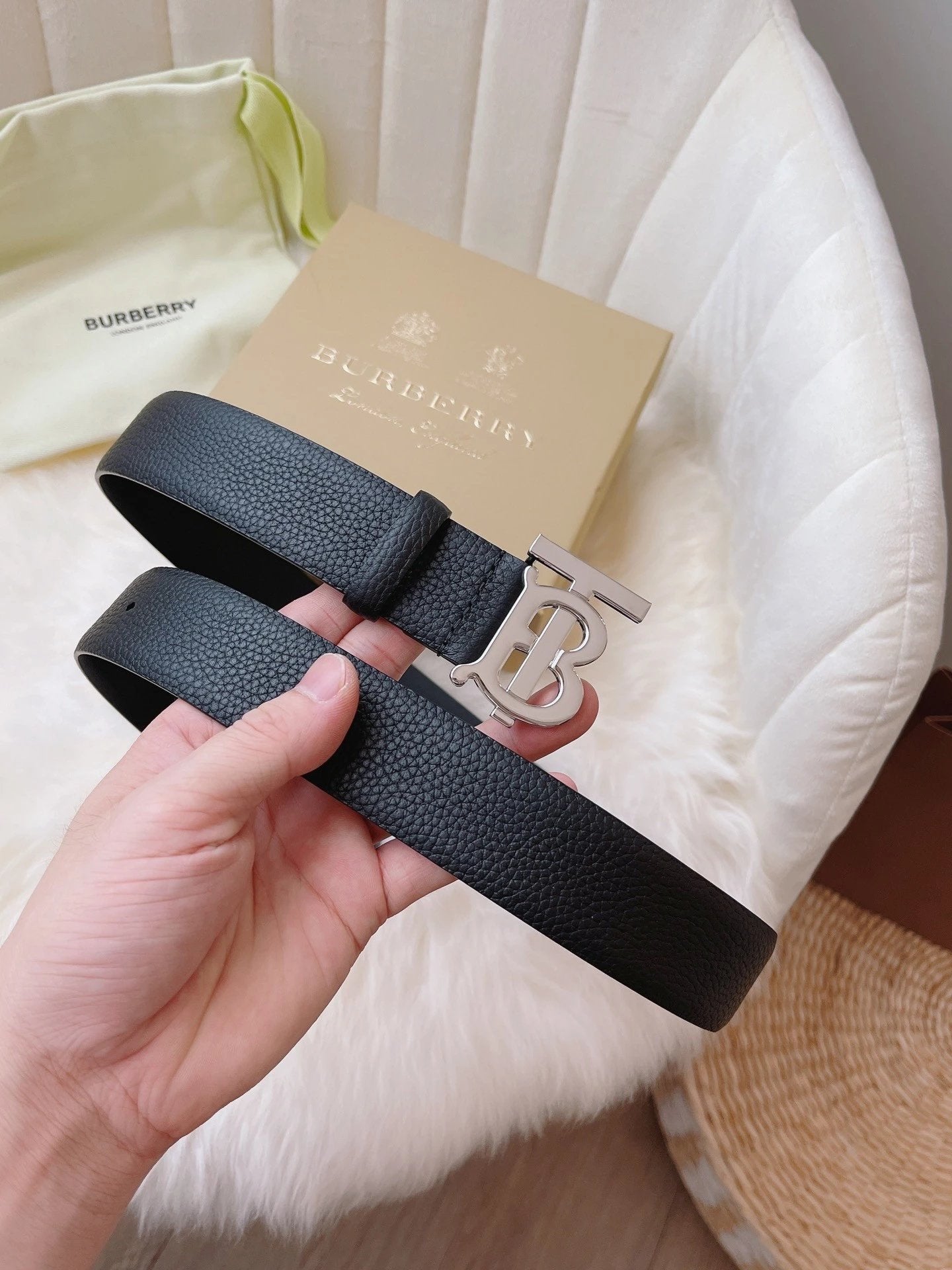 Burberry Belt Top version 【Full Package】New Men's Leather Belt Width3.5cm Double-Sided Imported First Layer Calfskin Full Grain Leather Genuine Goods Quality Original Letter Rotating Buckle Counter Full Set Gift Box Packaging B Home Belt