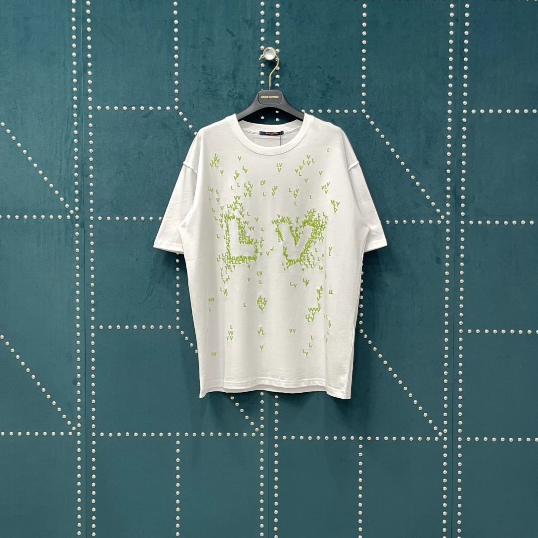 Louis Vuitton LV T-shirt Chest Full of Star Embroidery logo round Neck Short Sleeve25ss New pure cotton T Unisex T-Shirt OS Loose Fit Base Shirt Top Half Sleeve T-Shirt
