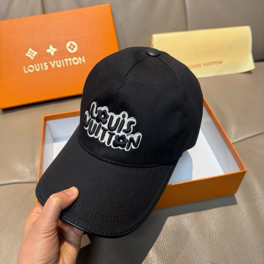 Louis Vuitton LV Hat Letter Embroidery logo Baseball Cap Sunshade Sun Protection Duckbill Cap Slimming Face Curved Brim Versatile Large Head Circumference Sports Hat Unisex Couple Style
