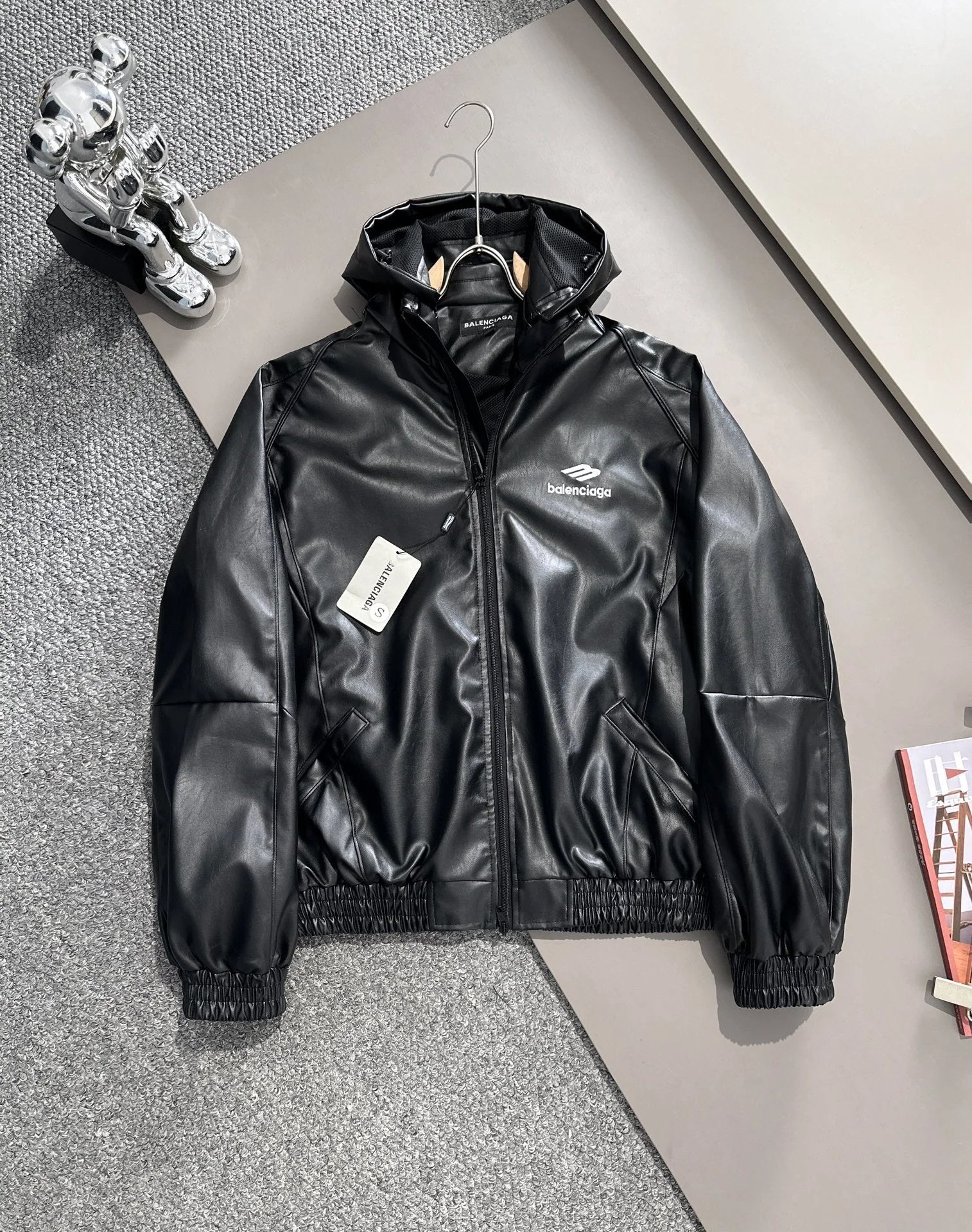 Balenciaga Jackets Motorcycle Patchwork Color Block Small Embroidery Hooded Leather Jacket Casual Loose Thickened Warm Jacket Unisex24ss Autumn and Winter New Products