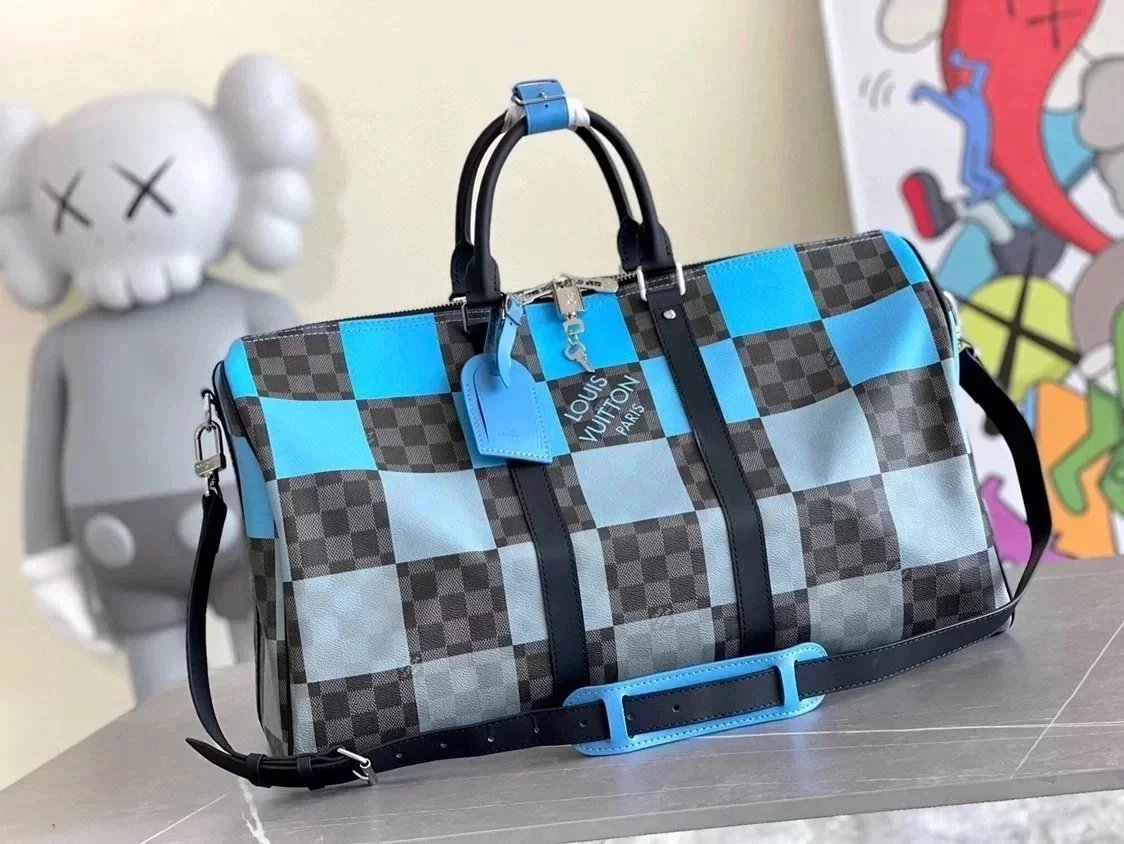 Louis Vuitton LV Travel Bag Top version 【Level Surrogate Shopping】M40410KeepallBandouliere50Delicate Canvas Daub Gradual Blue Checkerboard Plaid Color Changing Travel Bag Men's Portable One Shoulder Luggage Bag Luggage Bag Travel Bag