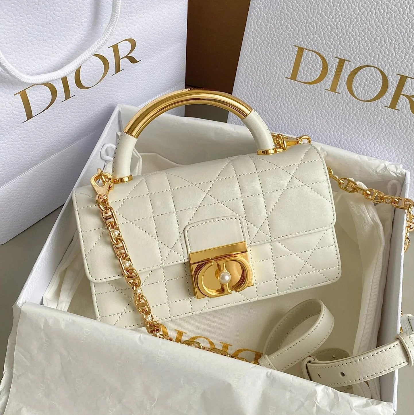 Dior Women's Bag Top version 【Original Leather Premium Quality】2024Latest Ange Chain Bag Signature Oversized Rattan Plaid，Metal Handle Bag Handbag Pearl Chain Bag Ange Handbag Chain Women's Bag