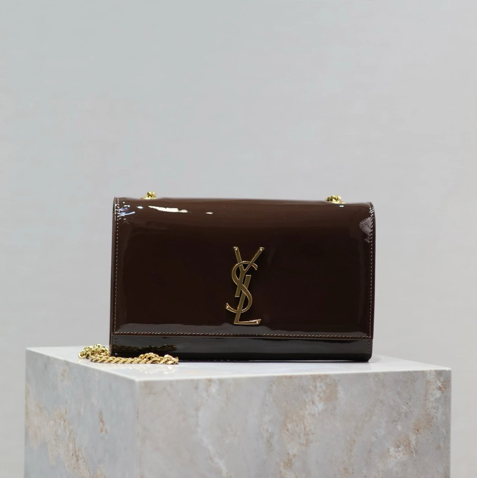 YSL Women's Bag Top version 【Super Original Leather】New Purplish Red Patent Leather KATE Chain Bag Flap Bag Counter Latest Color Purplish Red20cm Chain Bag Flap Bag kate Matte Suede Clutch24cm Envelope Package Mobile Phone Bag469390364021