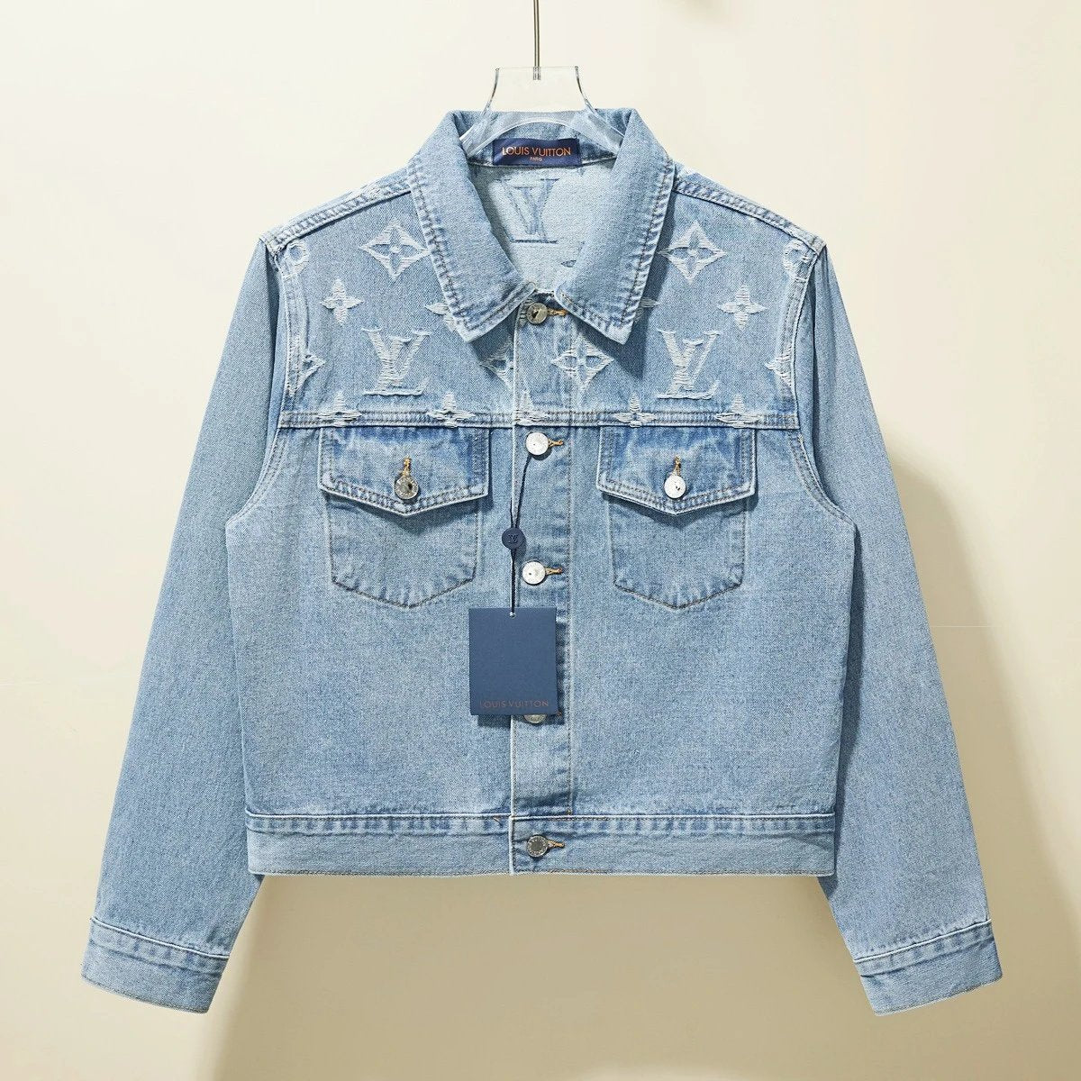 Louis Vuitton LV Jackets Cloud Dog Series Monogram Patterned Denim Jacket Fashion Simple Heavy Casual Short Unisex Washed Vintage Turn-down Collar Jacket