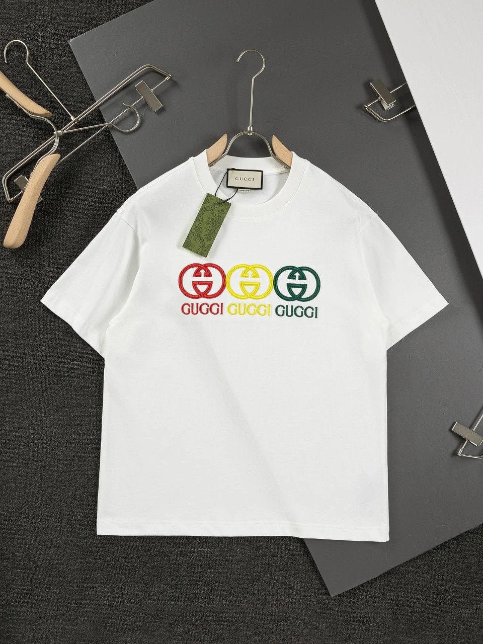 Gucci T-shirt Front Chest Traffic Light Brand Embroidery logo round Neck Short Sleeve25ss New pure cotton T Unisex T-Shirt OS Drop Shoulder Loose Fit Base Shirt Top T-Shirt Short Sleeve