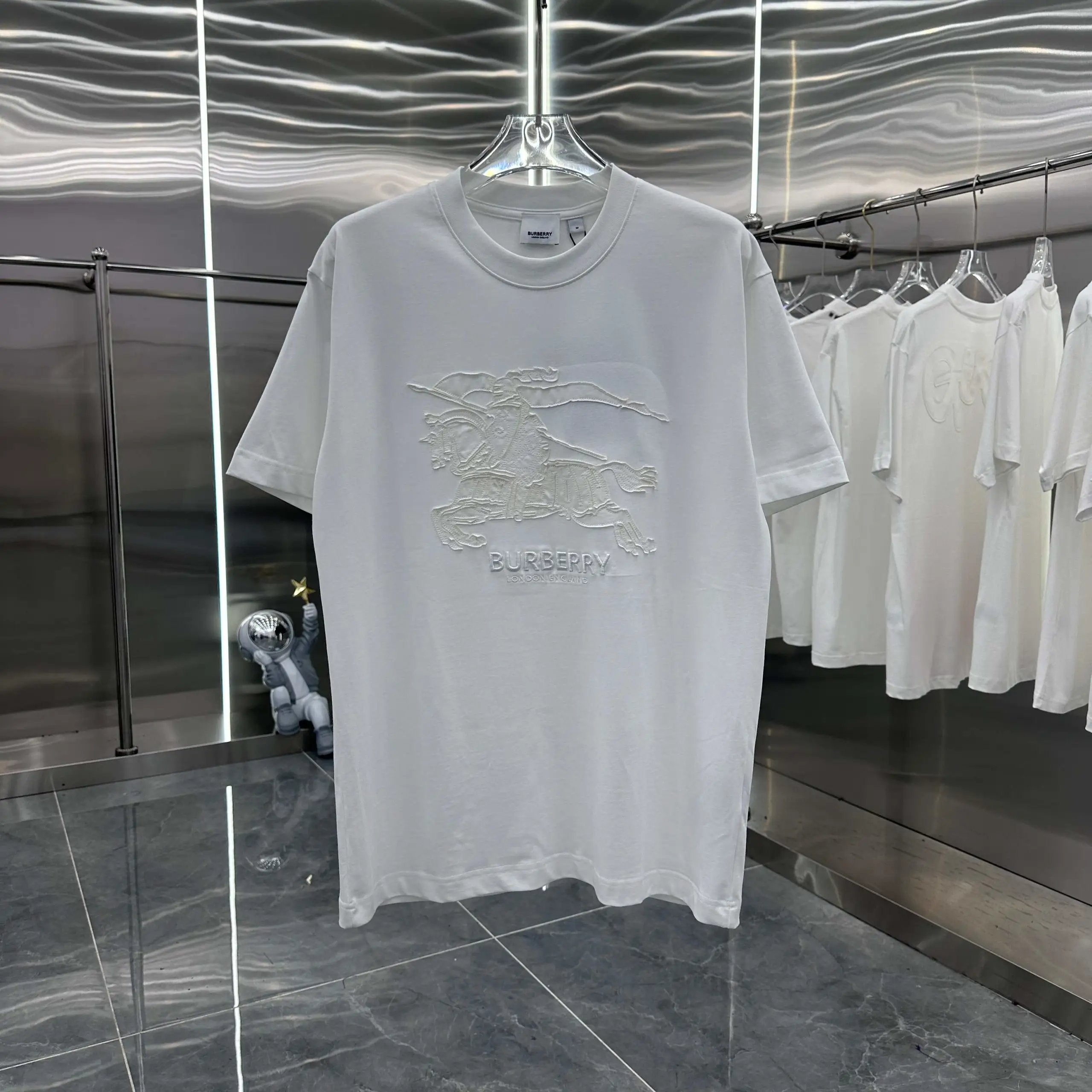 Burberry T-shirt Chest Patch Embroidery logo round Neck Short Sleeve25ss New pure cotton T Unisex T-Shirt OS Loose Fit Base Shirt Top Half Sleeve T-Shirt