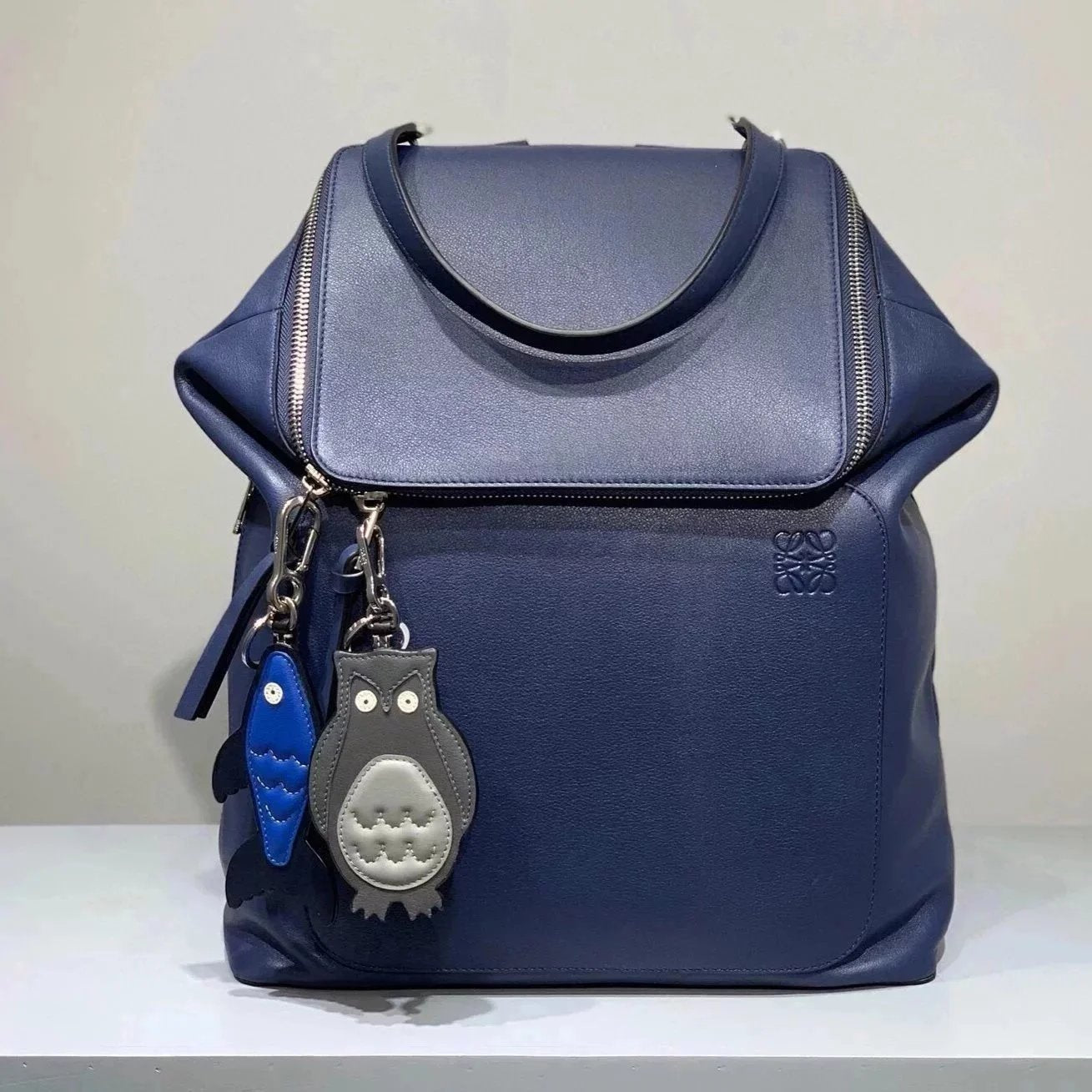 LOEWE Backpack Top version 【Premium Version Original Leather】Backpack Huang Zitao Same Style Goyabackpack Series LOEWE New Schoolbag Backpack Men's and Women's Casual Travel Backpack Color Matching Calfskin Material Goya Backpack