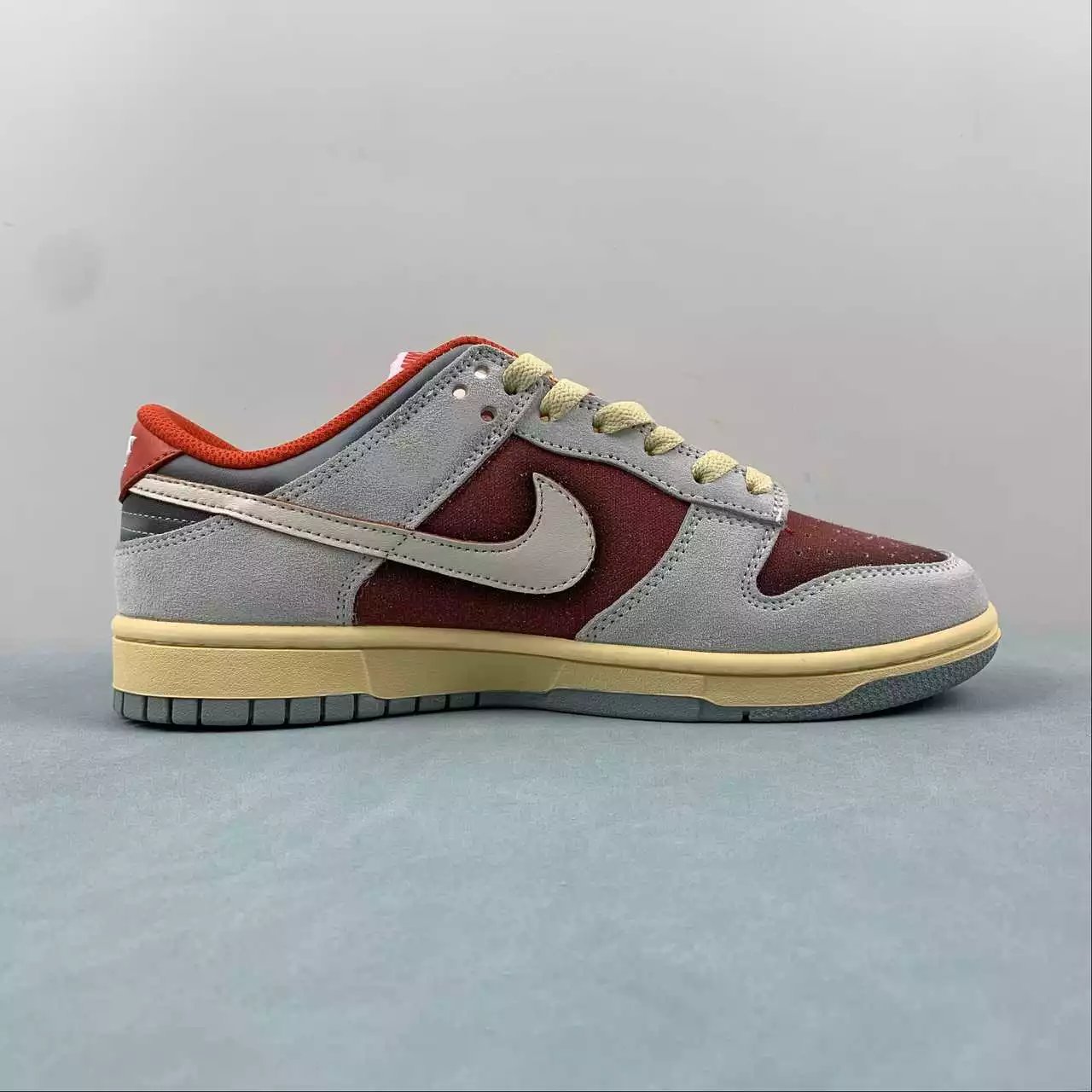 Nike Dunk Low shoes