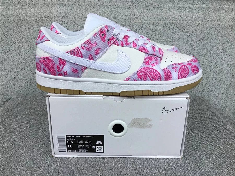 Nike Dunk Low shoes