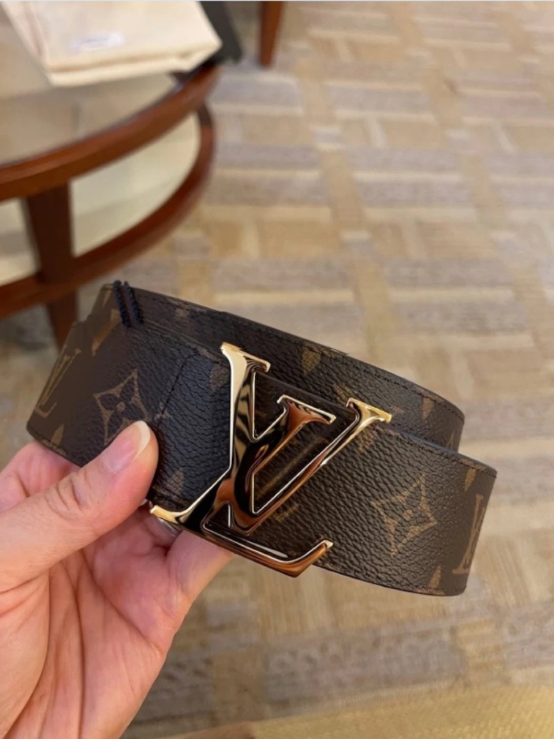 Louis Vuitton LV Belt Men's Leather Belt Classic Black Flower Black Buttons Casual Business Double-Sided Cowhide Belt