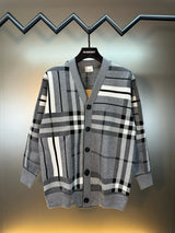 Burberry Sweater Classic Large Plaid Wool Cardigan Sweater800Thickened Warm Sweater Large V Unisex Jacket Coat for Men and Women24ss Autumn and Winter New Products