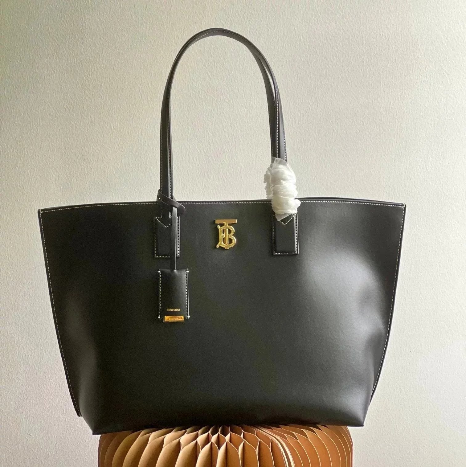 Burberry Women's Bag Top version 【Original Leather】2022New Women's Tote TB Logo Cowhide Shopping Bag Vegetable Basket Bag Backpack Large Shopping Bag Mummy Bag Large Capacity Women's Bag