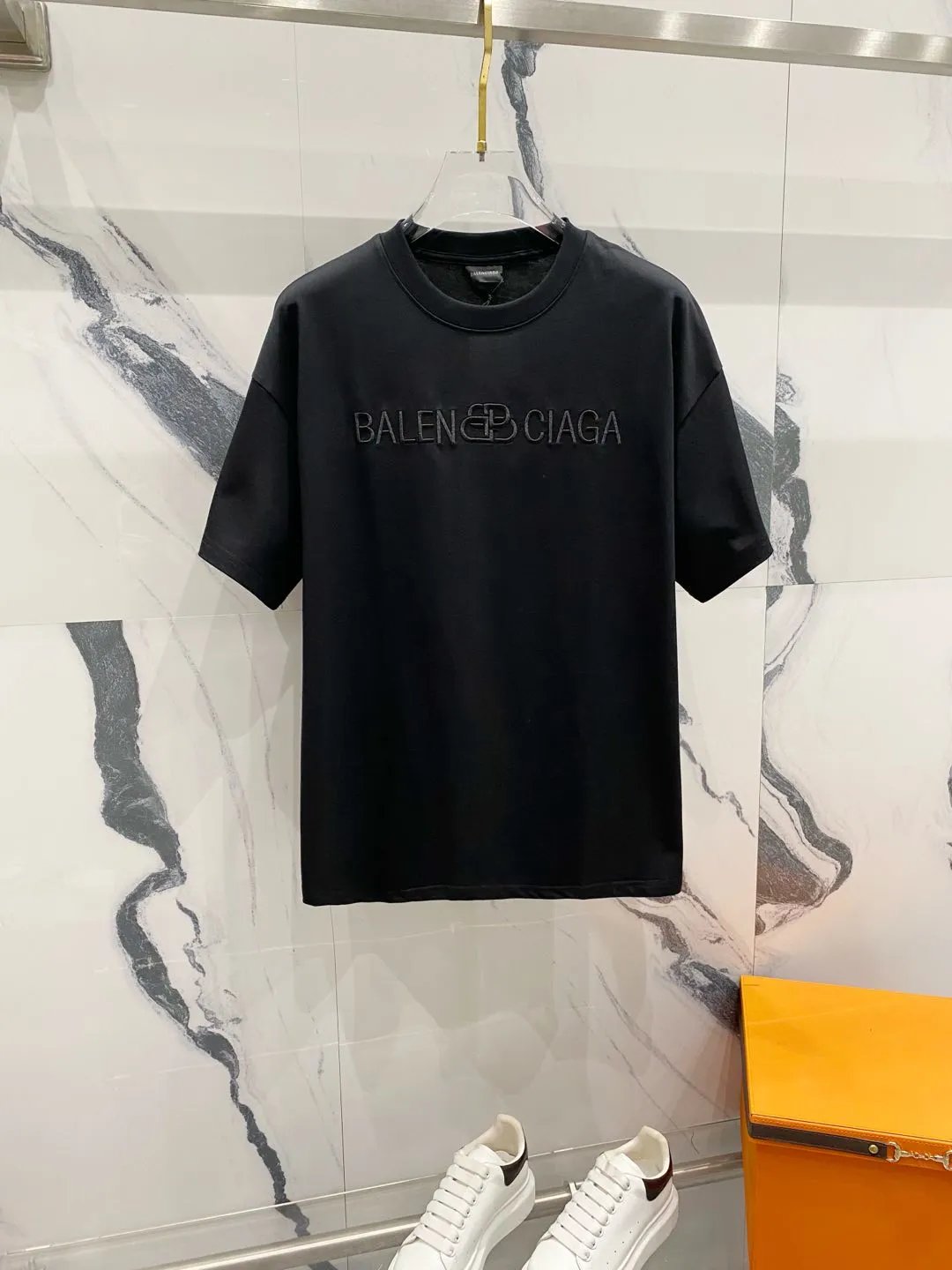 Balenciaga T-shirt Alphabet letters LOGO Embroidered Round Neck Short Sleeve with Lock Button25ss New pure cotton T Unisex T-Shirt OS Loose Fit Base Shirt Top T-Shirt Short Sleeve