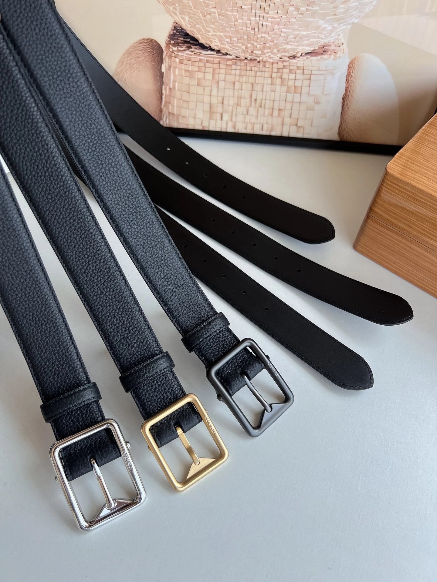 PRADA Belt Top version New Original Order Genuine Belt Men's Pin Buckle Belt Business Casual Cross Pattern Black Coffee Double-Sided Pure Original Leather Imported from Italy Cowhide Leather3.5