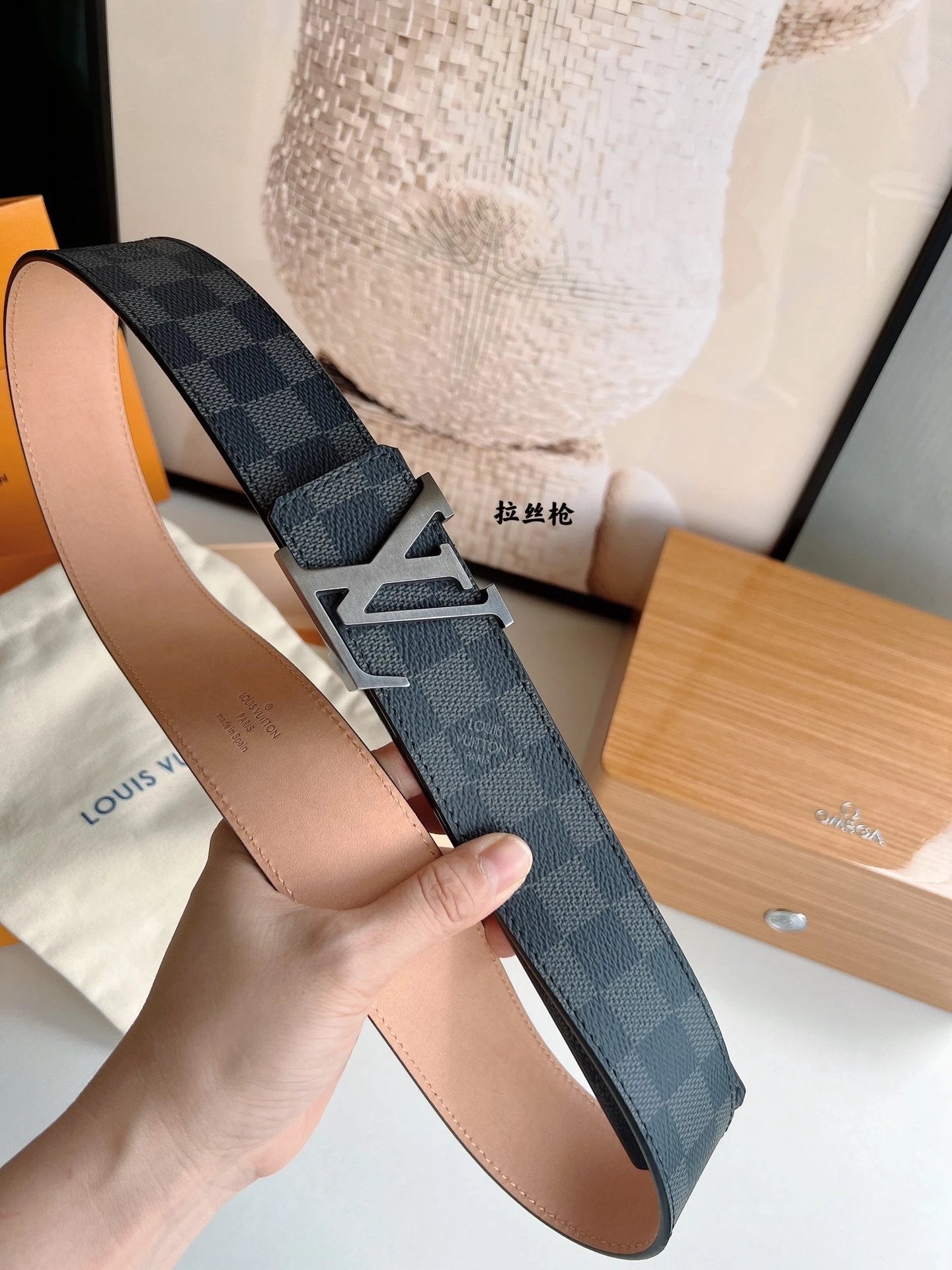 Louis Vuitton LV Belt Top version The Most New Belt4.0cm Men's Belt Metal Buckle Men's Leather Belt with Classic Presbyopic Checkered Belt with Genuine Goods Packaging