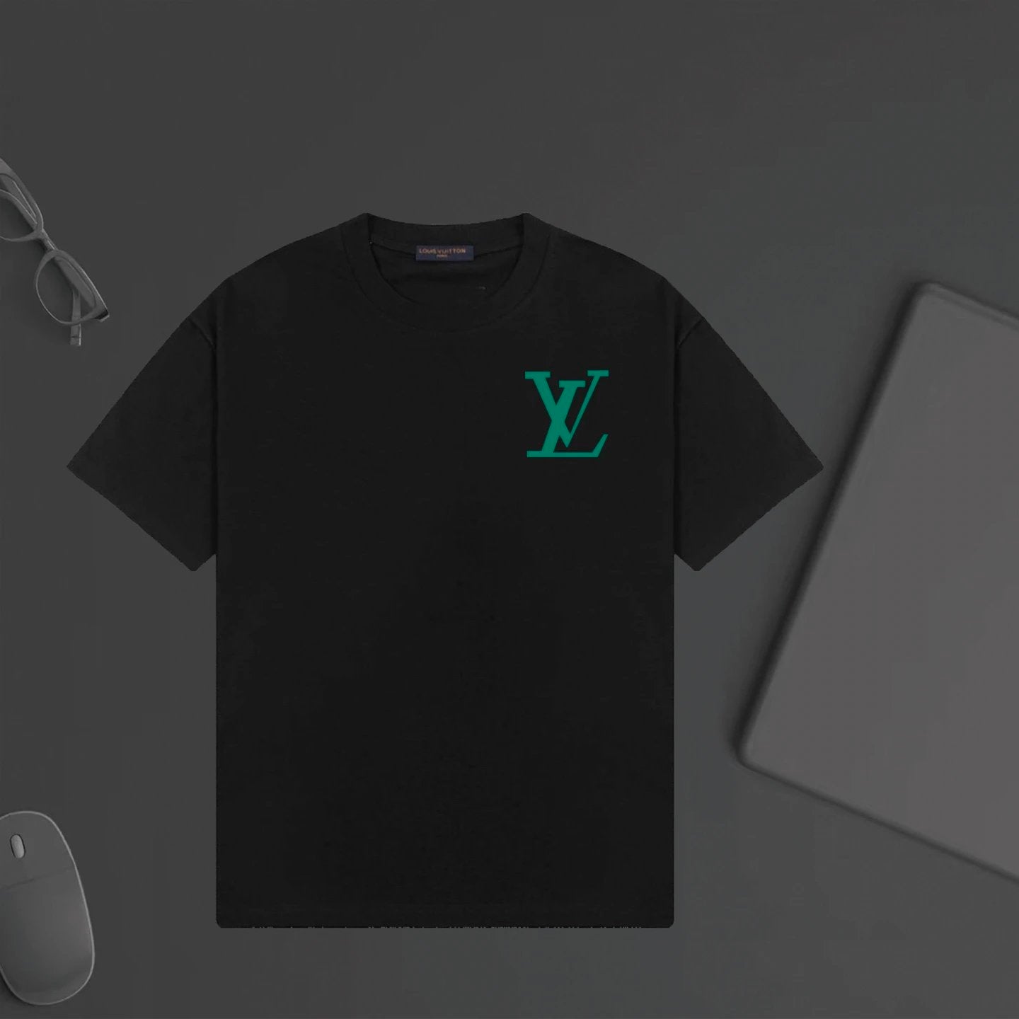 Louis Vuitton LV T-shirt Green Letter Print on the Chest logo round Neck Short Sleeve25ss New Pure Cotton Unisex Style T T-shirt OS Loose Fit Base Shirt Half Sleeve T-Shirt Top Half Sleeve