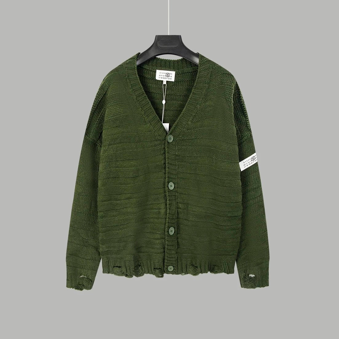 Maison Margiela Sweater Sleeve Patch Distressed Cardigan Sweater Loose Versatile Knitwear Large V Collared Jacket Coat os Unisex Sweater with Various Styles24ss Autumn and Winter New Products