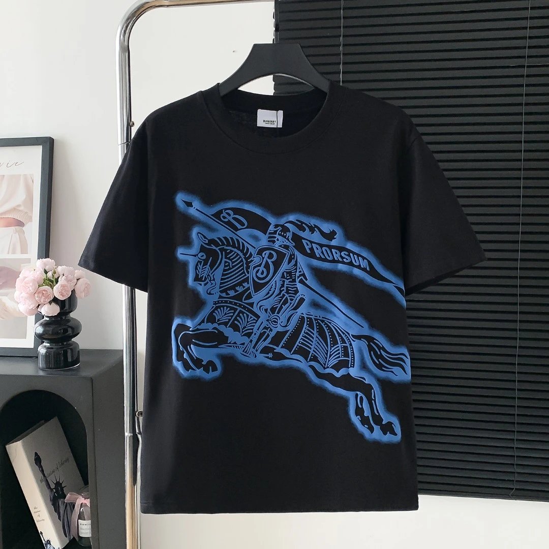 Burberry T-shirt Front Rider Print logo round Neck Short Sleeve25ss New pure cotton T Unisex T-Shirt OS Loose Fit Base Shirt Top Half Sleeve T-Shirt