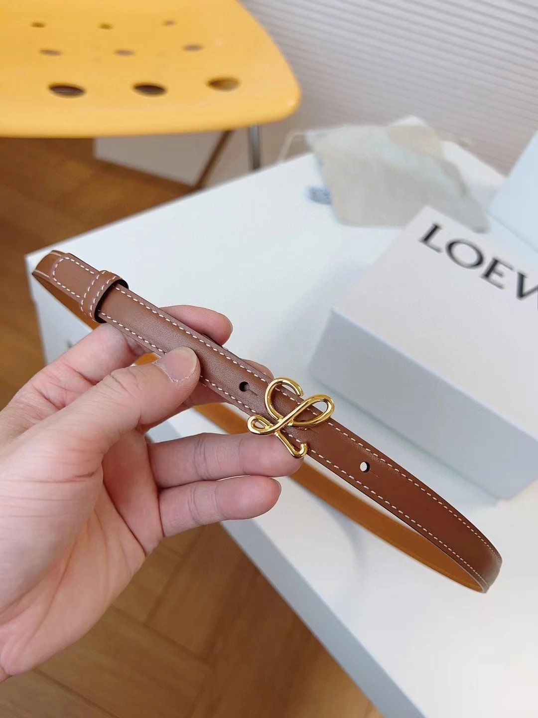 LOEWE Belt Top version Original Sample Women's Clothes Original Order Belt Width1.5cm Genuine Goods Quality Counter Full Set of Packaging Selected Imported First Layer Calfskin Leather Feel Comparable to Genuine Goods Boutique Letter Buckle Official Net S