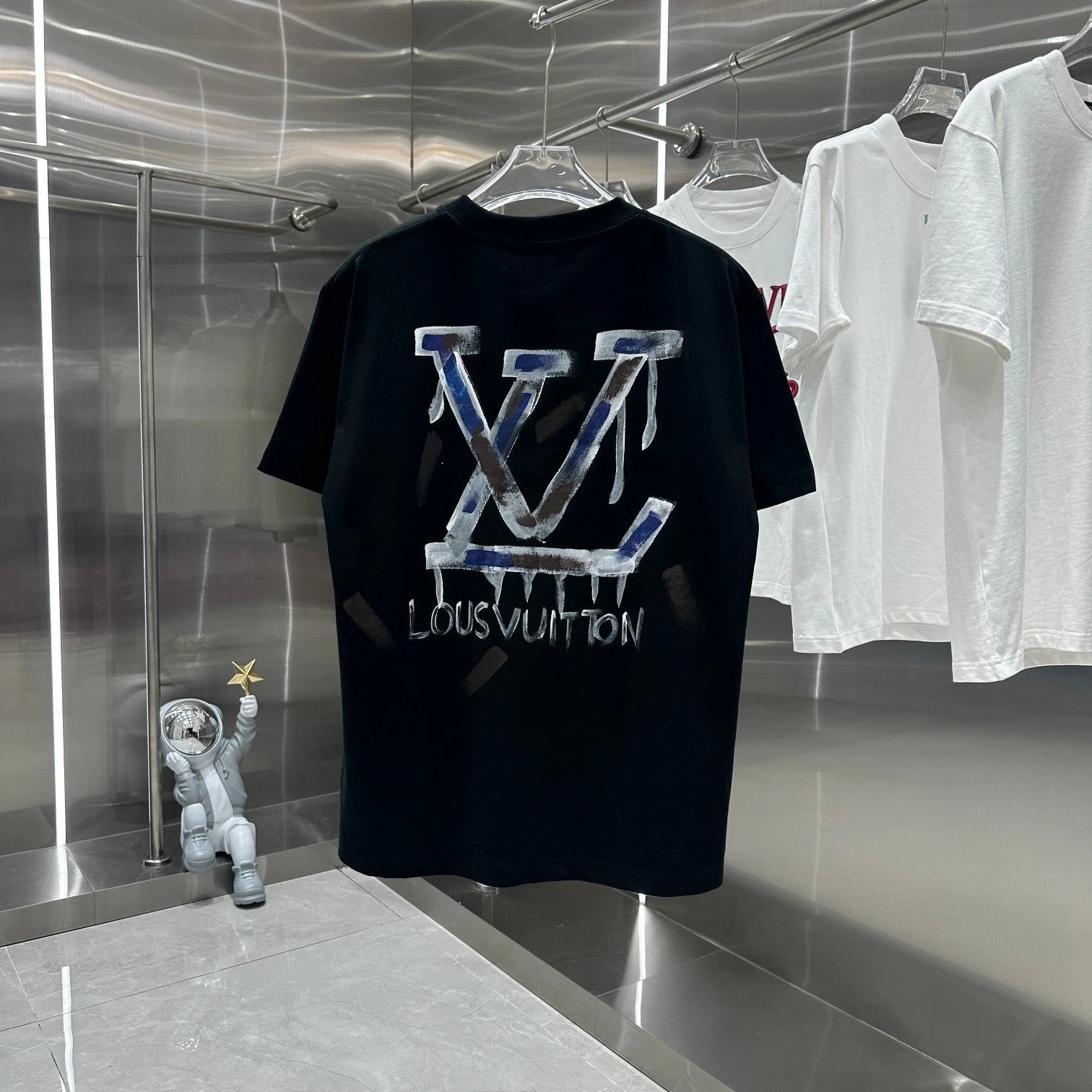 Louis Vuitton LV T-shirt Spray Paint Graffiti logo round Neck Short Sleeve25ss New Pure Cotton Unisex Style T T-shirt OS Loose Fit Base Shirt Short Sleeve T-Shirt Top