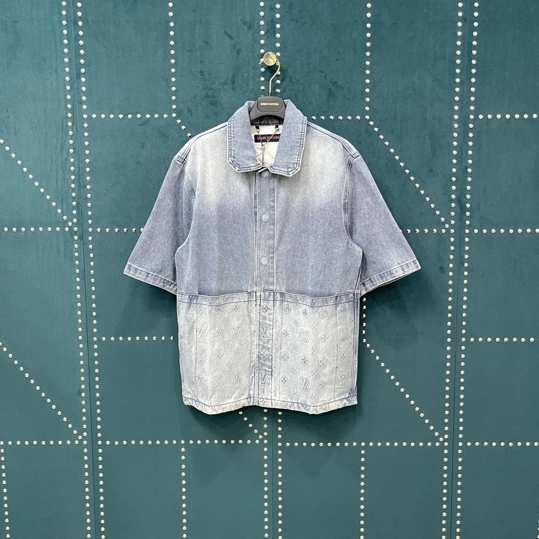 Louis Vuitton LV Shirt 3D Embossed Embossing logo Saga Turn-down Collar Short Sleeve Shirt Versatile Casual Business Unisex Slim Fit Jacket