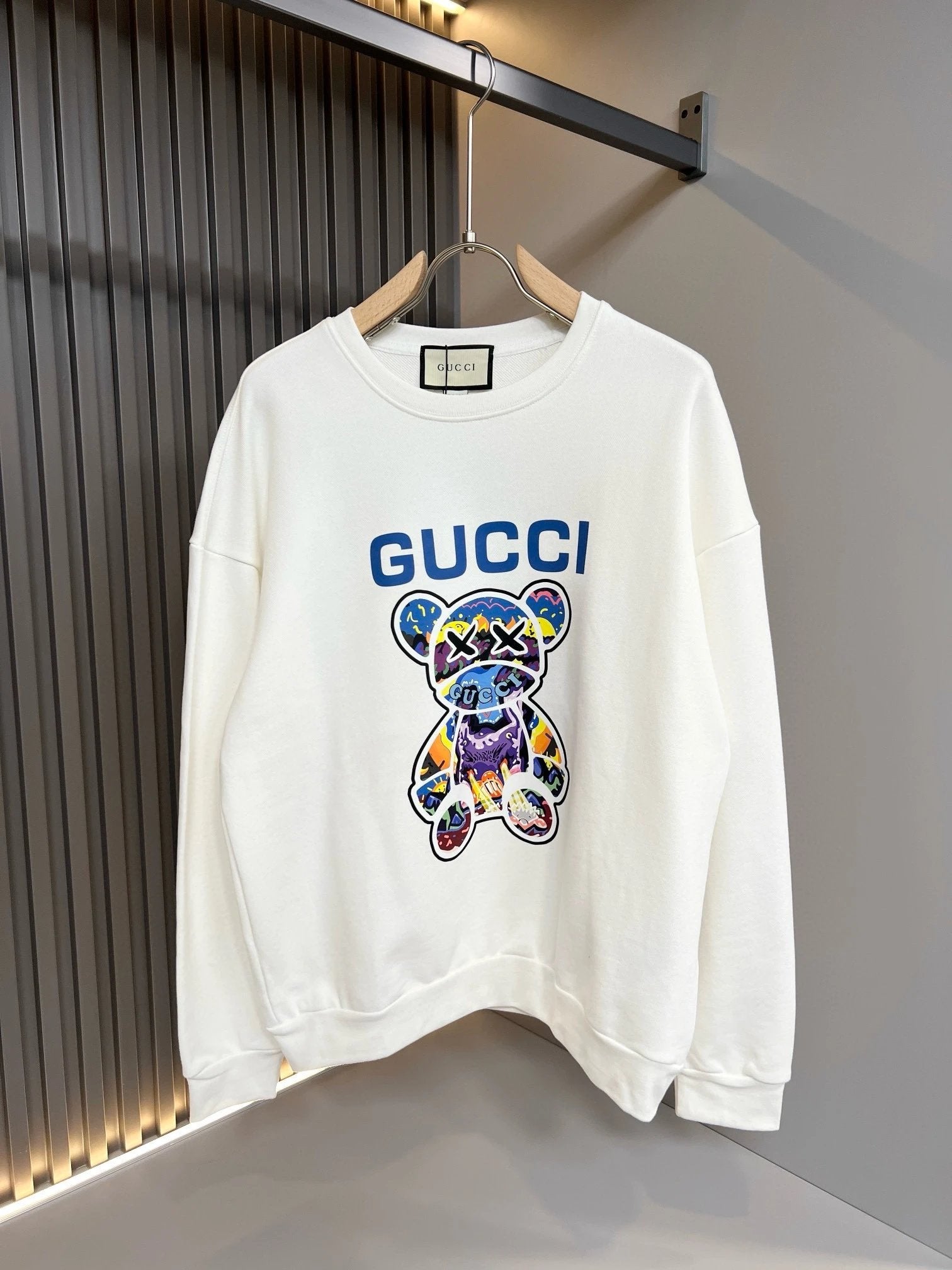Gucci Hoodie Cartoon Bear Print Logo Round Neck Sweatshirt Casual Loose Fit Versatile Pure Cotton Pullover Sportswear os Versatile Inner Layer Top Unisex24ss Autumn and Winter New Products