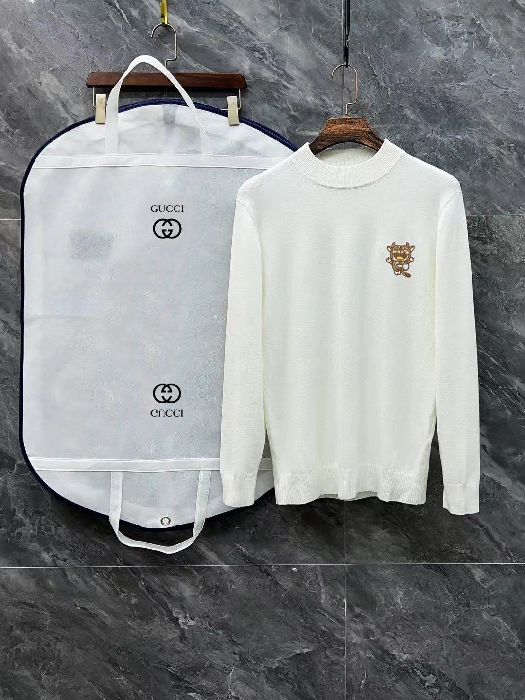 Gucci Sweater Logo Cartoon LOGO Three-Dimensional Mock Neck Sweater Long Sleeve Idle Style OS Loose Fit Unisex Knit Top Jacket Versatile Casual Wearable Inside and Outside