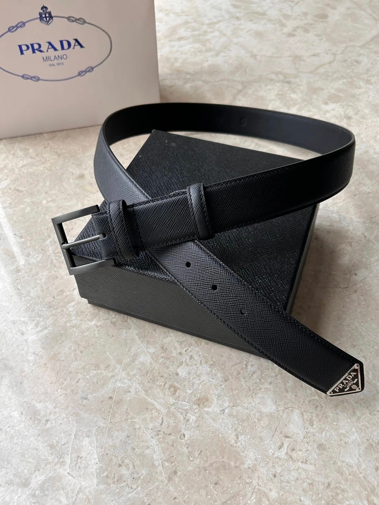 PRADA Belt Top version 【First Layer Cowhide】Men's Belt P Home Classic Business Belt Fashion Casual Width:3.5cm Boutique Pattern Automatic Buckle316Fine Steel Made Selected First Layer Cowhide Italian Leather Embryo PA Sliding Teeth Are Strong and Durable