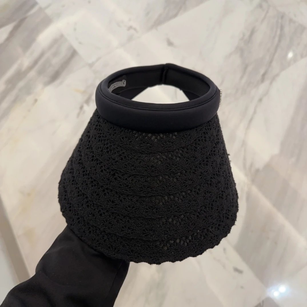 Chrome Hearts Hat Delicate Metal logo Baseball Cap Sunshade Sun Protection Duckbill Cap Slimming Face Curved Brim Versatile Large Head Circumference Sports Hat Unisex Couple Style