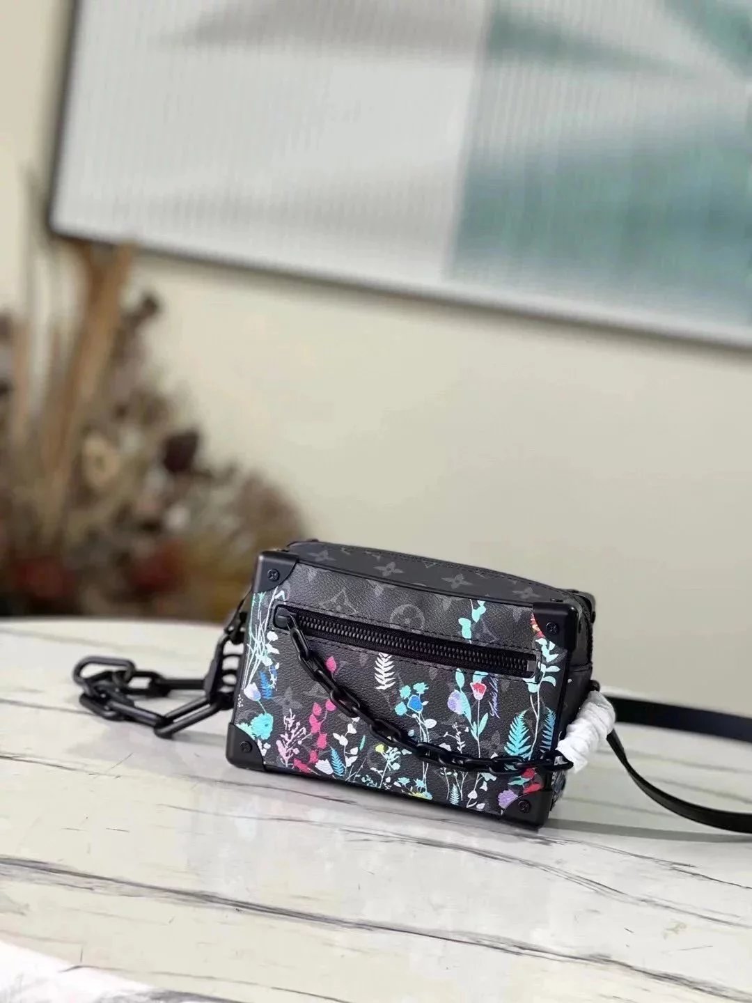 Louis Vuitton LV Men's Bag Top version 【New Arrivals】2022New Men's minisofttrunk Chain Box Black Flower Silk Screen Printing One Shoulder Crossbody Men's and Women's Bags N45278