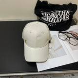 Louis Vuitton LV Hat Alphabet Gold Label logo Baseball Cap Sunshade Sun Protection Duckbill Cap Large Head Circumference Slimming Face Curved Brim Versatile Sports Hat for Men and Women Couples Same Style