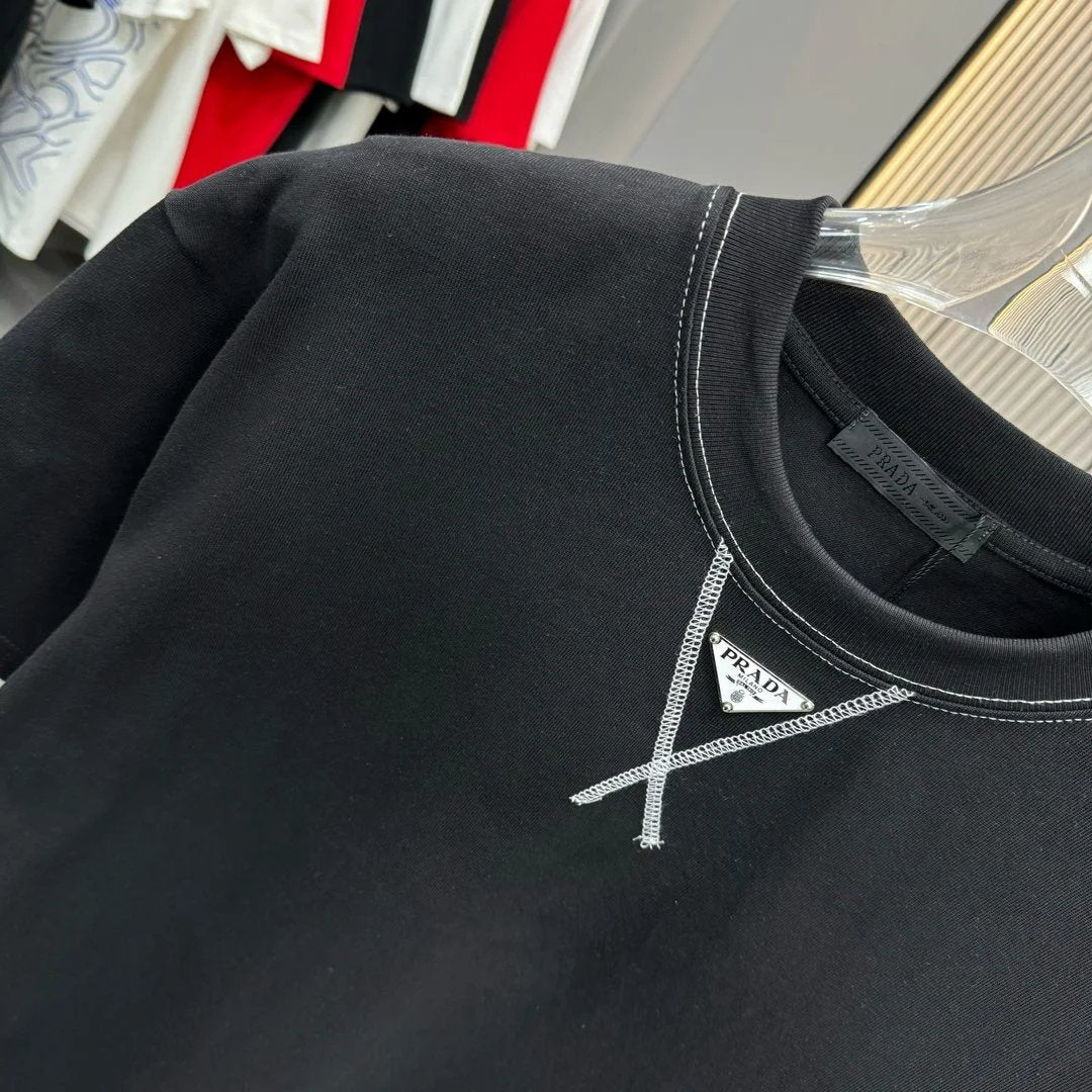 PRADA T-shirt Chest Triangle Mark logo round Neck Short Sleeve25ss New Pure Cotton Unisex Style T T-shirt OS Loose Fit Base Shirt Short Sleeve T-Shirt Top