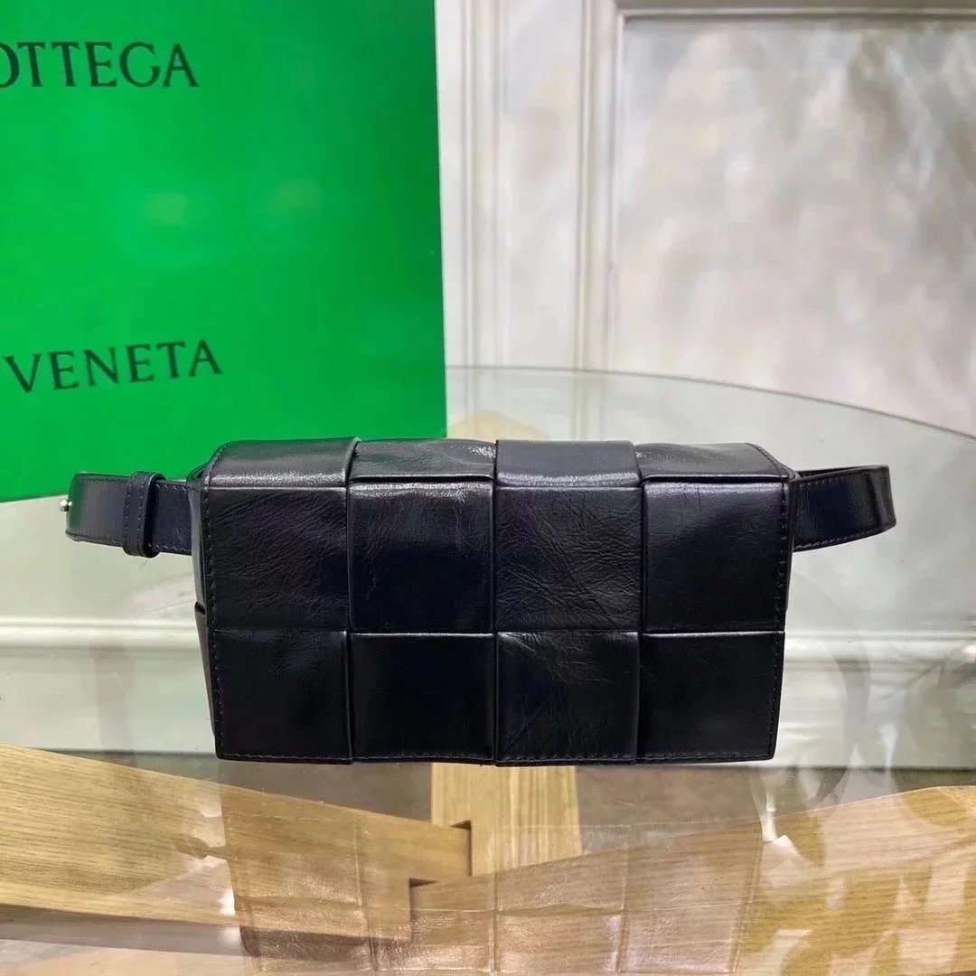 Bottega Veneta Women's Bag Top version 【Level Surrogate Shopping】New Men's Waist Bag Chest Bag Small Bag Mobile Phone Bag thebeltcassette Small Square Bag Plaid Waist Bag Chest Bag Rubik's Cube Bag8Plaid Waist Bag Men's and Women's Bags Crossbody Bag Oil