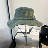 Louis Vuitton LV Hat Alphabet Gold Label logo Fisherman Hat Casual Sun Protection UV Protection Plain Face Covering Sun Hat Outdoor Versatile Flat Top Bucket Hat
