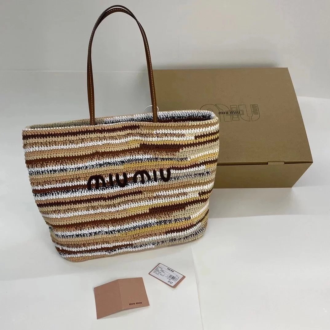 Miu Miu Bag Top version 【Super Original】New products in stock MiUMiU Pure Original Woven Beach Bag Woven Bag Tote Bag Rainbow Color New Women's Bag Vegetable Basket Bag Tote The Bag Material Is Napa Cowhide and Wool Blended Cotton Material