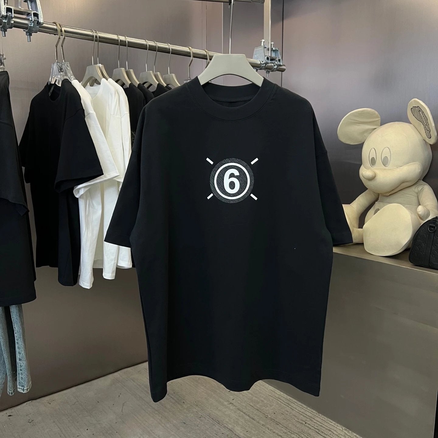 Maison Margiela T-shirt Chest Number Print logo round Neck Short Sleeve25ss New pure cotton T Unisex T-Shirt OS Drop Shoulder Loose Fit Base Shirt Top T-Shirt Short Sleeve