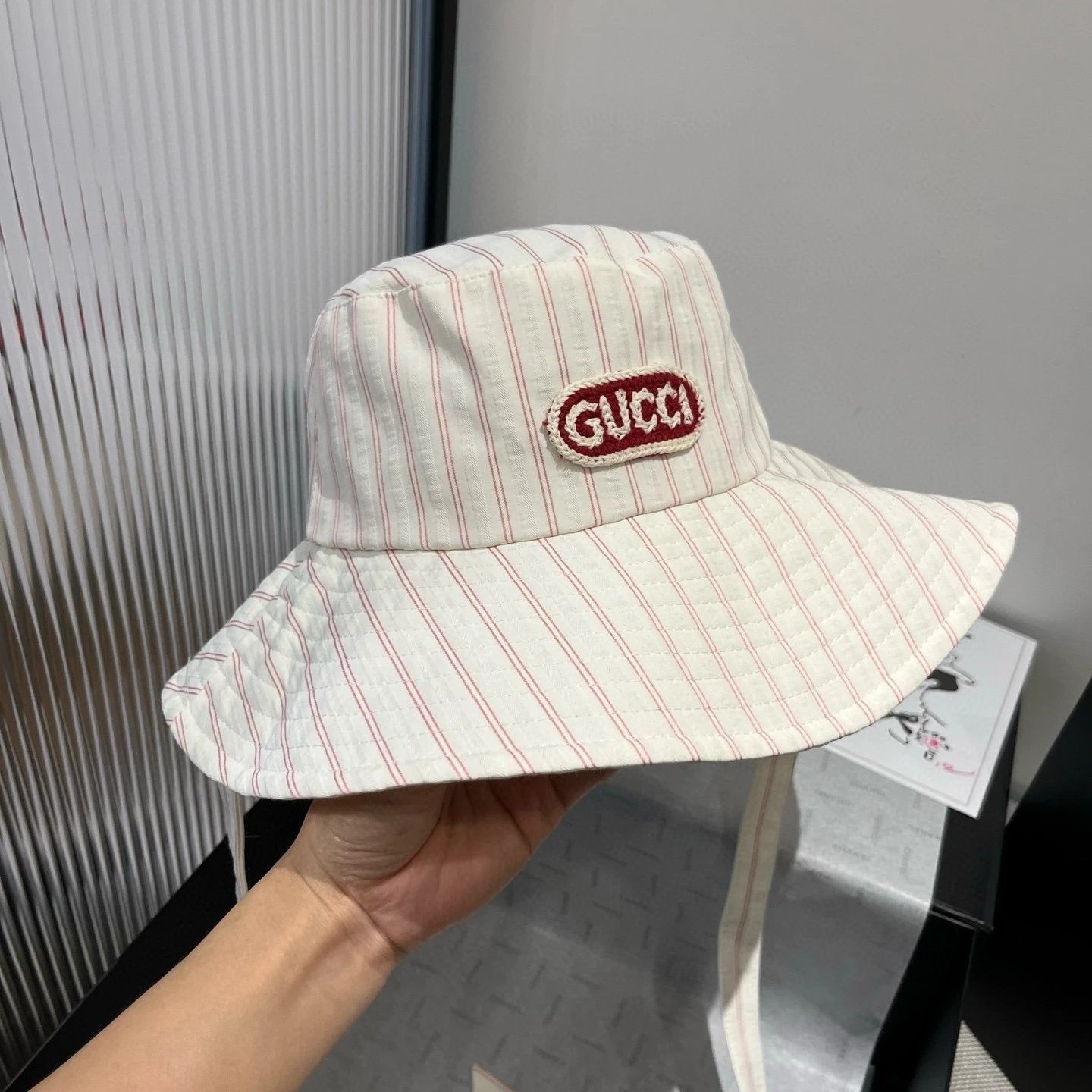 Gucci Hat Stripes logo Fisherman Hat Casual Sun Protection Plain Face Covering Sunshade Outdoor UV Protection Versatile Flat Top Bucket Hat
