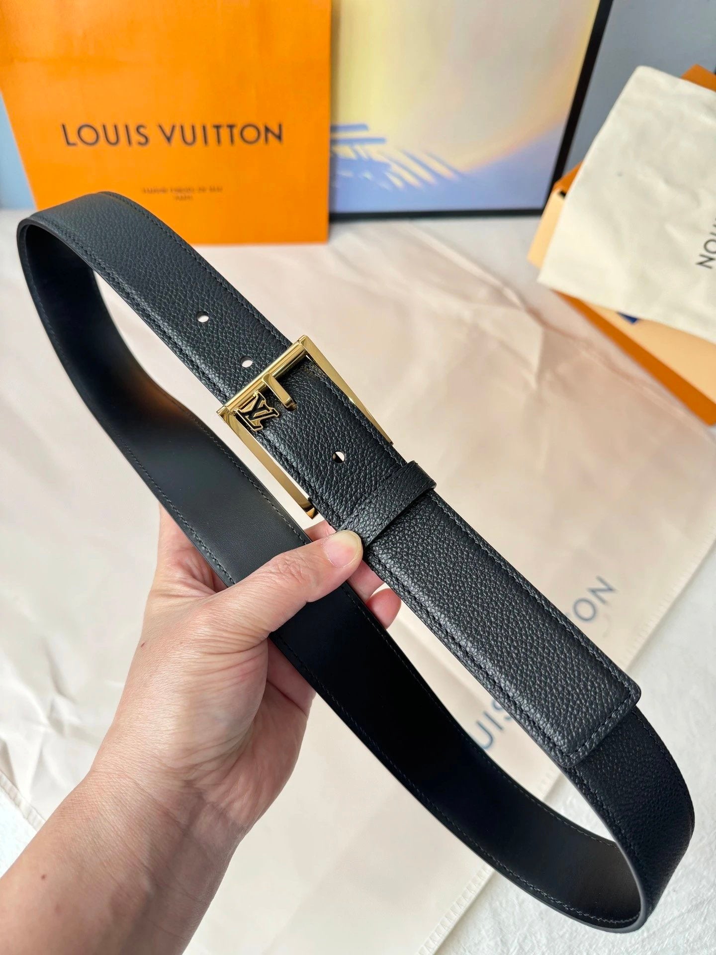 Louis Vuitton LV Belt Top version The Most New Belt4.0cm Men's Belt Metal Buckle Men's Leather Belt with Classic Chessboard Plaid Belt with Genuine Goods Packaging