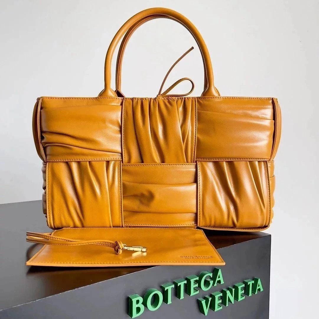 Bottega Veneta Women's Bag Top version 【Super High Version Original Factory】2023Early Spring New Home Arco Pleated Tote Bag Tote Bag New Arco Tote Bag Shopping Bag Mummy Bag Large Handbag Mini Tote Vegetable Basket Bag Woven Bag Woven Tote Bag Women's Bag