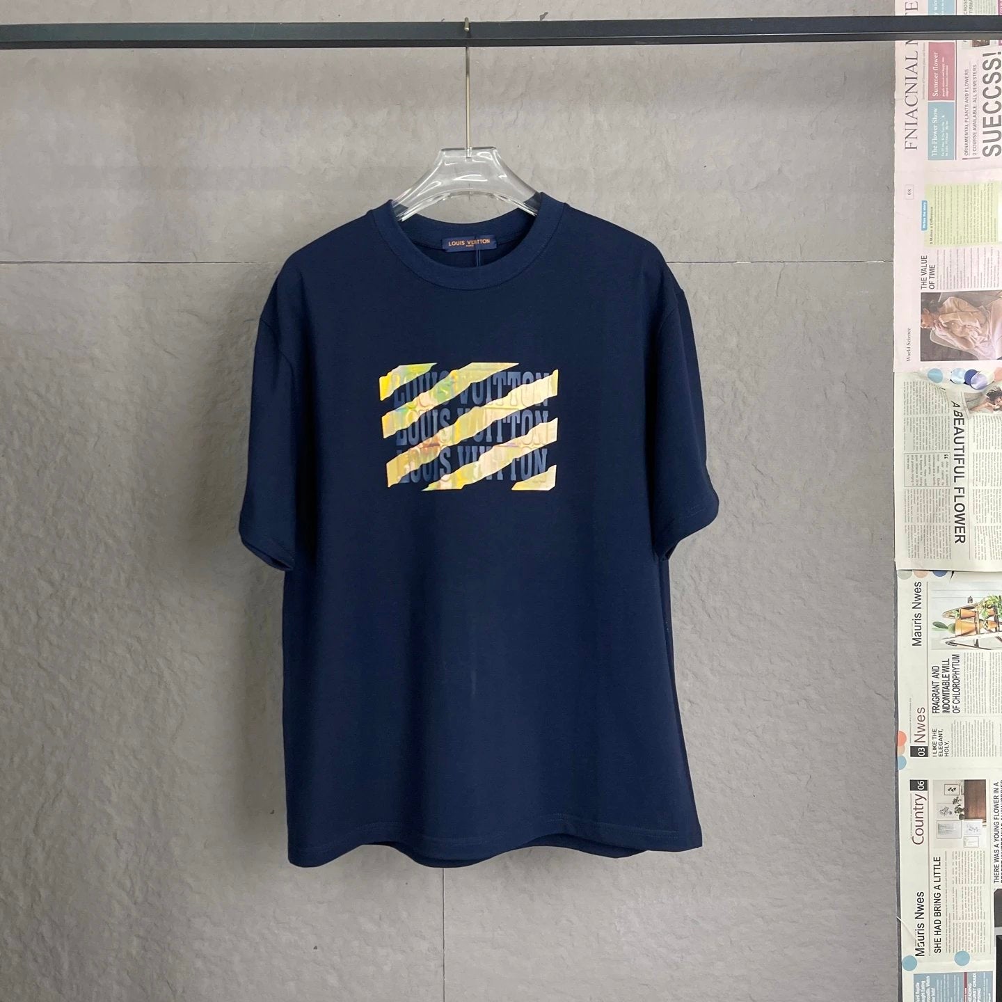 Louis Vuitton LV T-shirt Chest Stripe Letter Embroidery Patch logo round Neck Short Sleeve25ss New Pure Cotton Unisex Style T Casual T-Shirt Base Layer Shirt OS Loose Fit Half Sleeve Top Plus Size