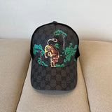 Gucci Hat Tiger Pattern logo Mesh Baseball Cap Sunshade Sun Protection Duckbill Cap Large Head Circumference Versatile Sports Hat Slimming Face Curved Brim Unisex Couple Style