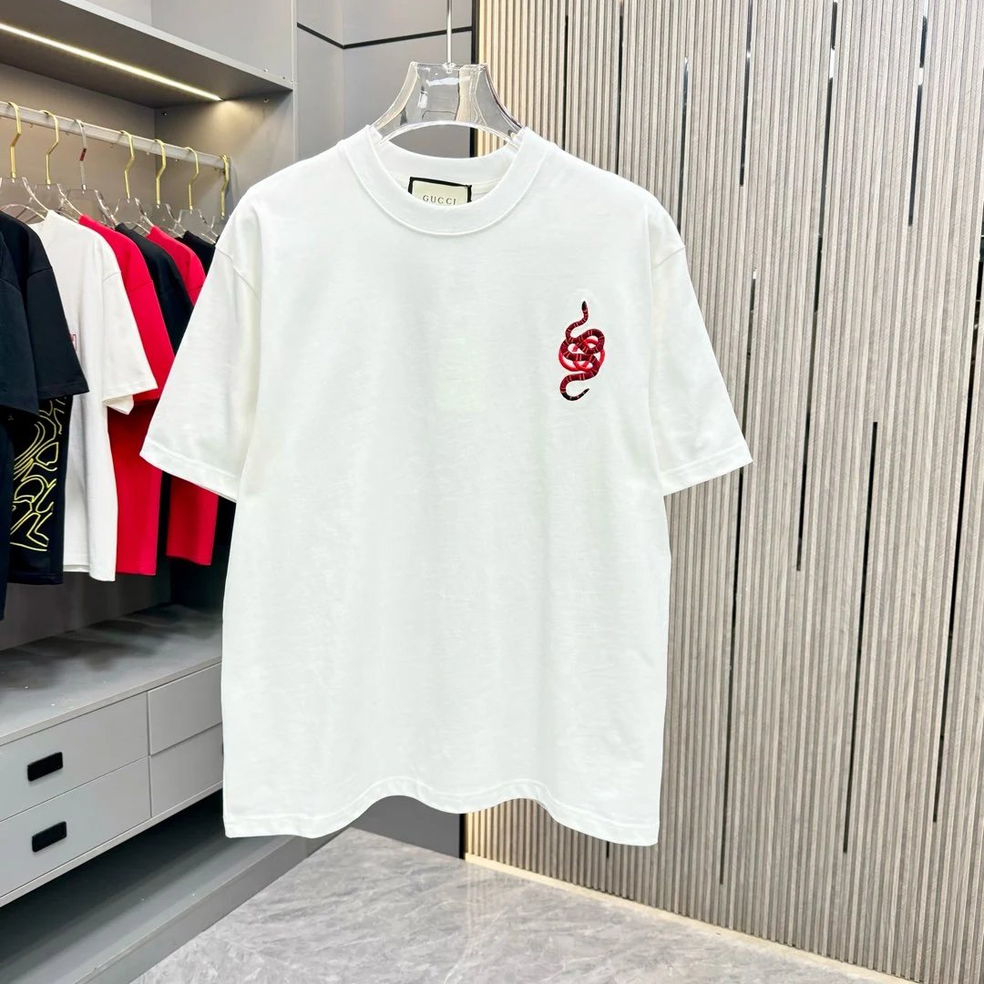 Gucci T-shirt Back Print and Chest Patch Embroidery Craft logo round Neck Short Sleeve25ss New pure cotton T Unisex T-Shirt OS Loose Fit Base Shirt Top Half Sleeve T-Shirt