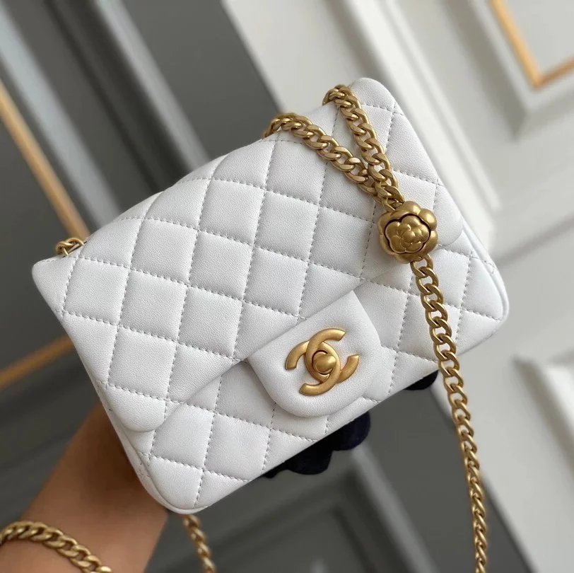 Chanel Women's Bag Top version Surrogate Shopping Version Handmade Workshop New23P Camellia Adjustable Buckle Golden Balls Square Fat Man CF Flap Bag Chain Bag Lamb Leather Bag Camellia Metal Beads Chain Bag23ss Wind Camellia Series Flap Bag Summer Hot Sa